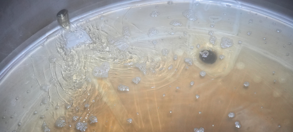 First runnings wort of rice lager at Arbeiter Brewing Co.